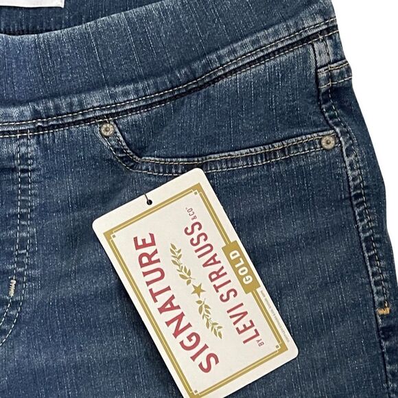 Signature by Levi Straus and Co. Women’s totally shaping pull on skinny jeans. - Picture 7 of 13